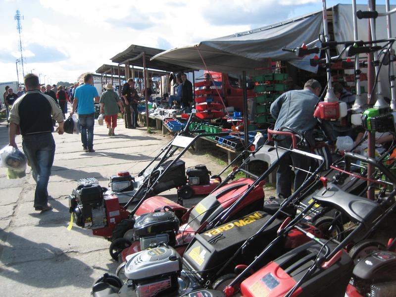 Giełda Słomczyn: jak skutecznie wybierać zakupy i omijać pułapki