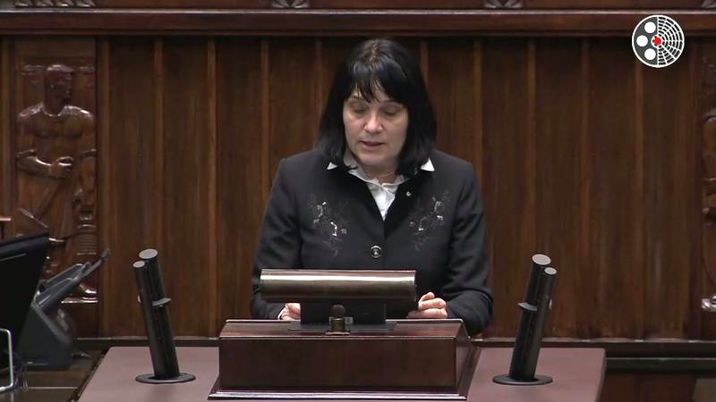 800 plus dla seniora – fakt czy mit? Jakie świadczenia naprawdę przysługują?