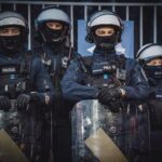 Ile można zarobić w policji: pensje, dodatki i benefity