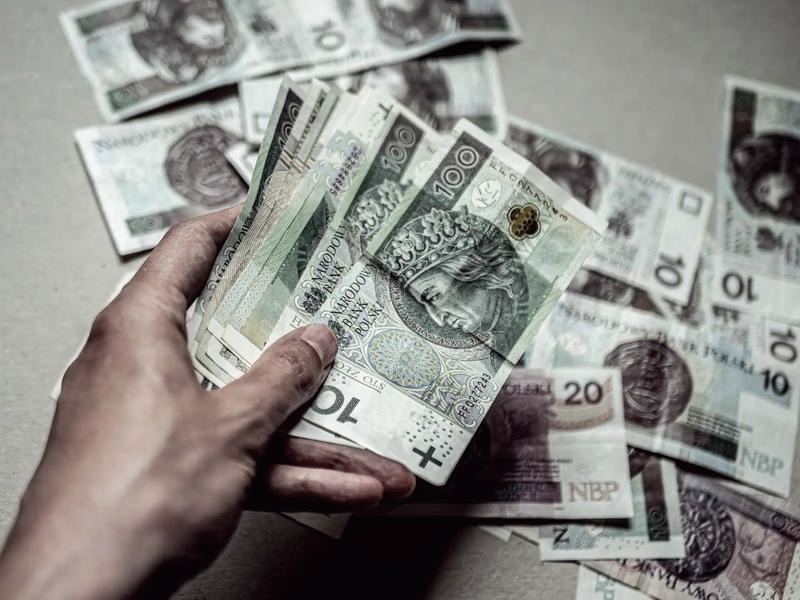 Kto udziela pożyczek zadłużonym? Legalne opcje i pułapki finansowe